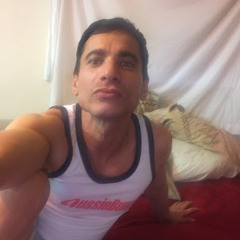 Roberto E Gallardo
