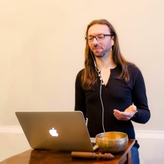 Mindfulness Meditation Podcast with Danny Ford