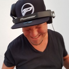 DJ San Sebastian