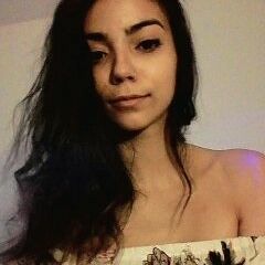 Laury Jhhgfds