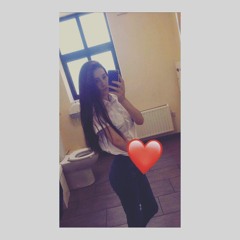 Courtney Frost x