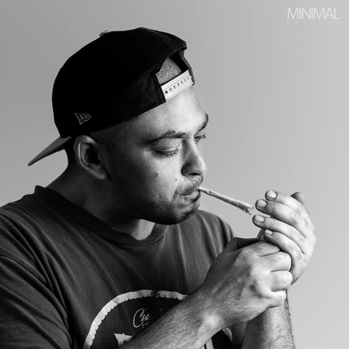 04 Avalon (Prod. BigSmokin'Joe)