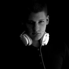 Deejay_Sho