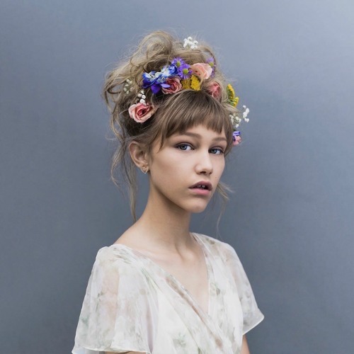 Grace VanderWaal’s avatar