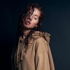 ✿ Bella The DJ ✿