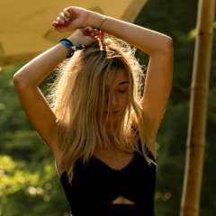 ava.