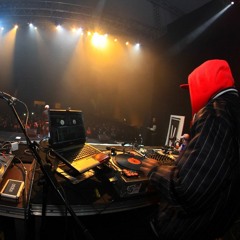 MoistThings Houston Edm