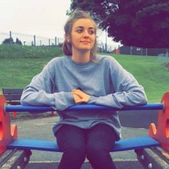 Holly Lewis