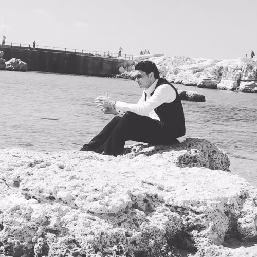 مجرودة ماهو بإيدينا الساحر والفنان عطية العزومى