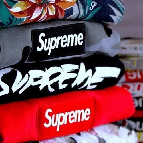 Supreme clothes aesthetic
