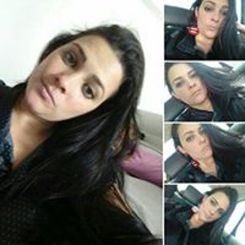Caroline Silva’s avatar