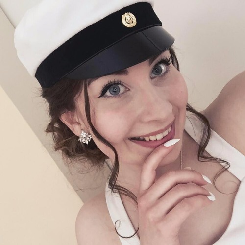 Christina Rahja’s avatar