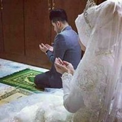 الملاك الباكي