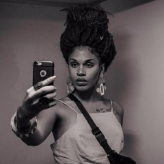 "Travesti" não se traduz!