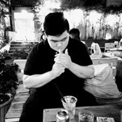 Pé Pự