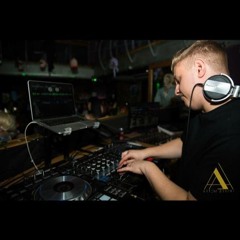 DJ Dan Hillier