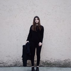 Nahn | Indie Folk singer-songwriter