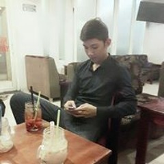 Hoa Rơi Bên Thềm