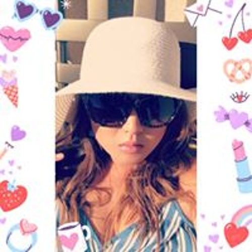 Carolyn Lee’s avatar