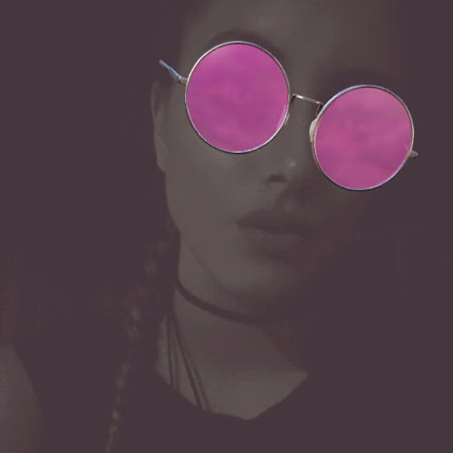 VictoriaLouzao’s avatar