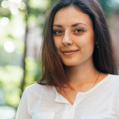 Александра Синельникова