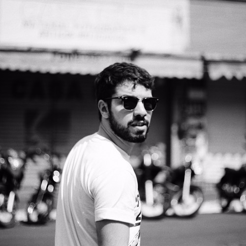 "Samba de Um Minuto" by Roberta Sá