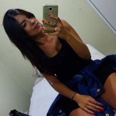 Isadora Queiróz