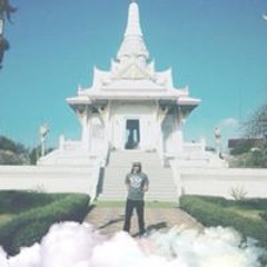 เลอะเทอะ หมื่นลี้