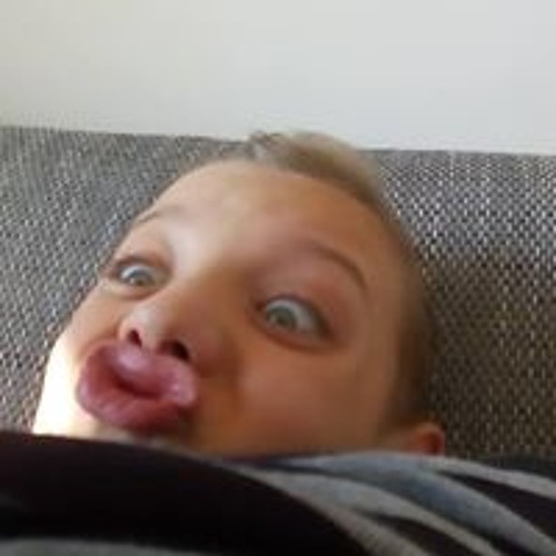 Nik Robek’s avatar