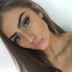 Emma Thom