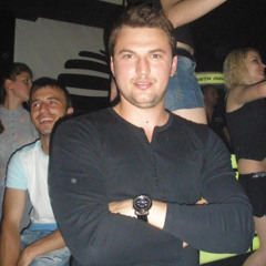 hüsnü Akay