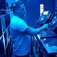 DJ-Dave (Phat-thumb81)