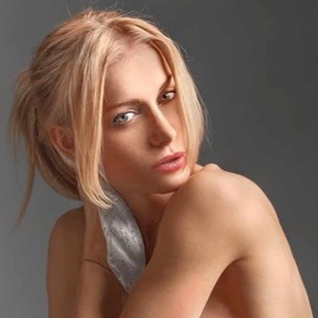 Ольга Журавлеваны сиқытып жатыр