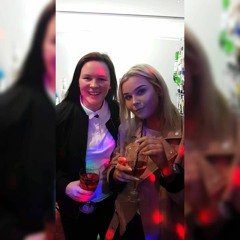 laura thomsonn xx