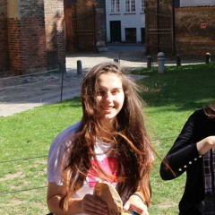Kirsten R