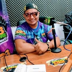 DJ CRISTEL ZURIEL MIXER :D