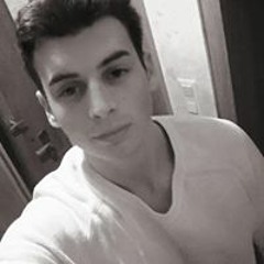 Dominic Holle