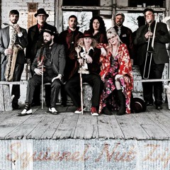 Squirrel Nut Zippers