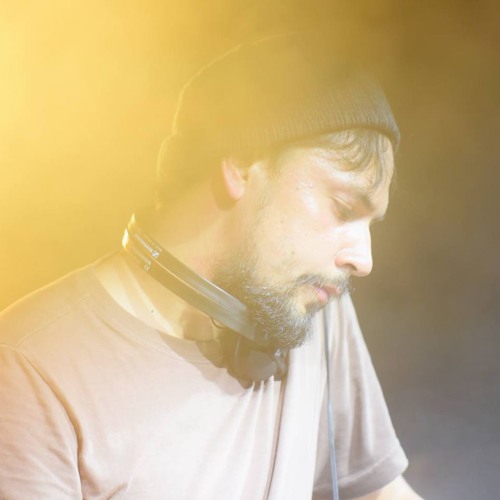 Dj Young ft Clloyd Luna - Love Song (Clyde Harris Don't Want U Remix)