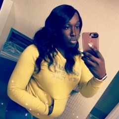 Monae-Larraine Gibbons