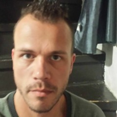 Julian Ravez