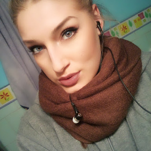 Elena Bahrii’s avatar