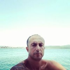 user842652402