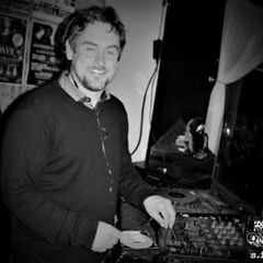 DJ Daryl Brooker
