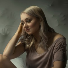 Emelie Hayward