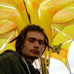 Thomas   ۞ Machado