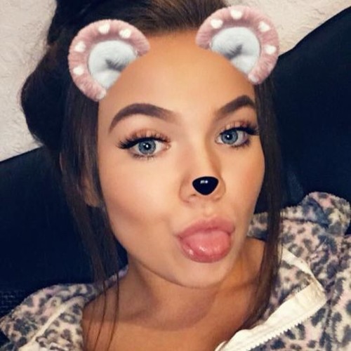 Chloe Mack’s avatar