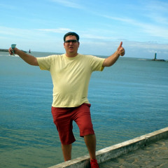 Clayton Medeiros