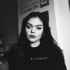 Pauline Fd