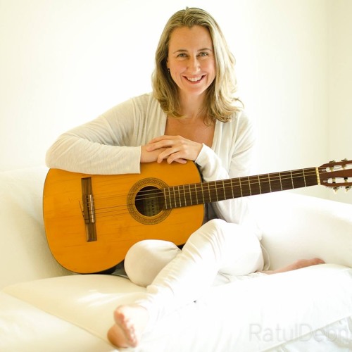 Sarah Calvert’s avatar